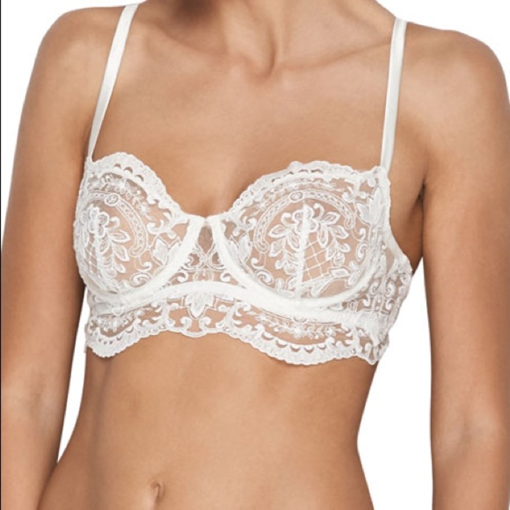 I d Sarrieri white lace bra and 2 thong bundle NWT 34D M thong x 2 - Picture 2 of 11